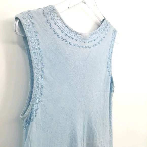 Noelle Women's One Size Blue Embroidered Tank Top - Picture 6 of 13